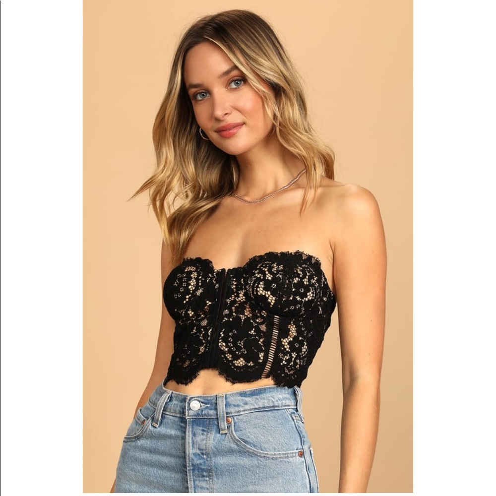 Lulu’s Black Lace Bustier Crop Top Strapless